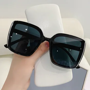 Мода ретро голяма квадратна рамка слънчеви очила жени кафе черен градиент обектив слънчеви очила UV400 нюанси лятна мода очила
