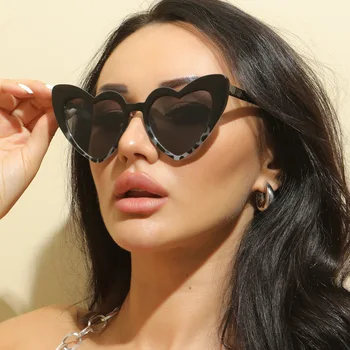 2023 Луксозни сърдечни очила ефект жени смешно парти слънчеви очила шофиране слънчеви очила женски розов обектив UV400 нюанси Черни очила