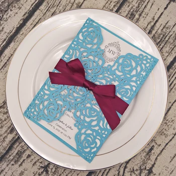 Sapphine Pearl персонализиран печат сватбени парти карти с бордо панделка и плик лазерно нарязани покани за годишнина