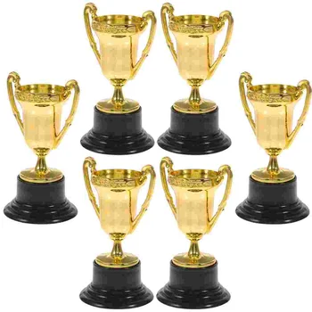 Награда за трофеи от трофеи Детски играчки Мини пластмасови спортове Златен носител на награда за футболна купа Футбол Детска играчка Бейзболни награди Купи