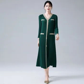 Miyake плисирана рокля v-образно деколте дизайн риба мащаб плисирана пола 2024 пролетта нов плътен цвят случайни плюс размер дамско облекло