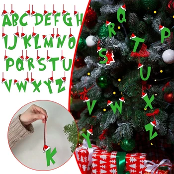 A-Z карикатура Коледна шапка букви азбука висулки за коледно дърво Весела коледна украса 2024 за подарък за домашен орнамент